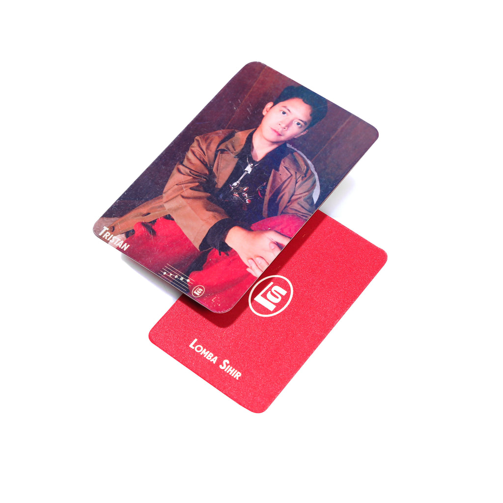 Lomba Sihir - Obrolan Jam 3 Pagi - Photocard Pack - Maroon