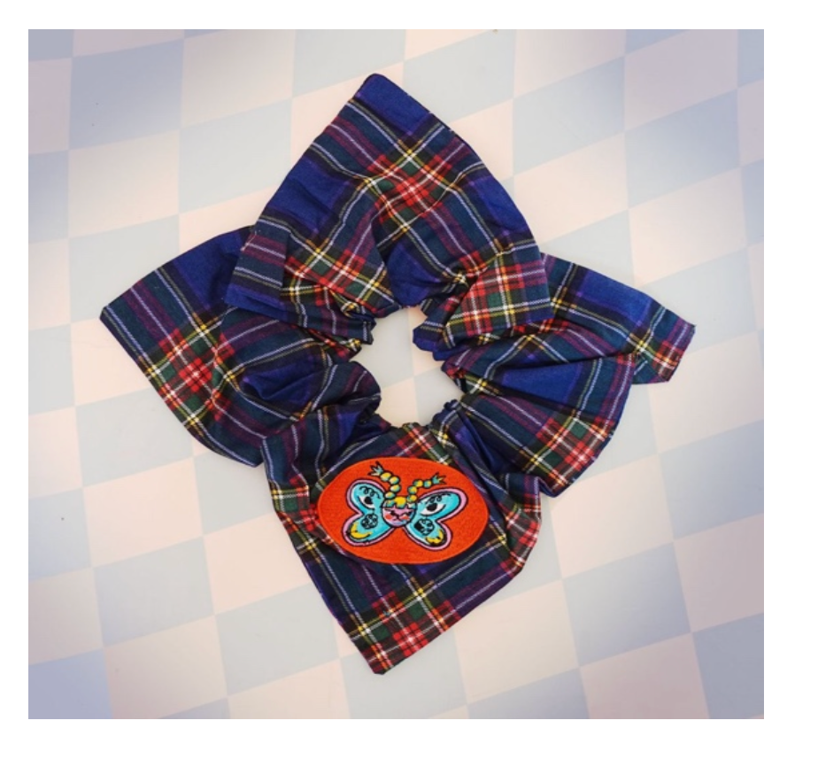 Liunic - Plaid Playdate - Scrunchie